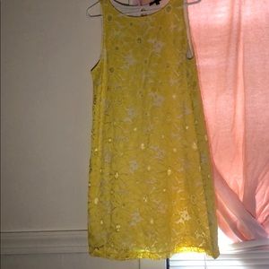 Pretty yellow lace sleeveless dress